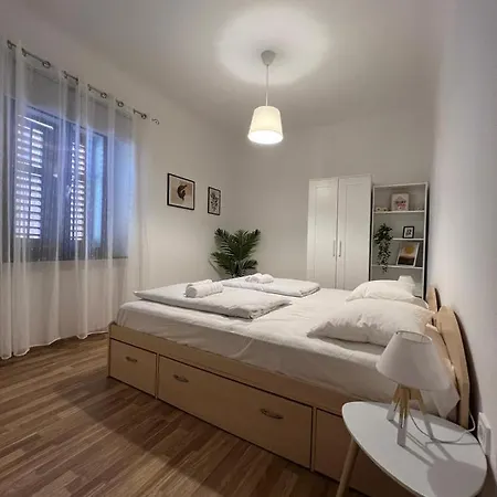 Sml 1 Διαμέρισμα *